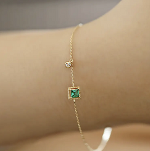 Green Emerald Square Cut Diamond Bracelet Green Emerald Square Cut Diamond Bracelet